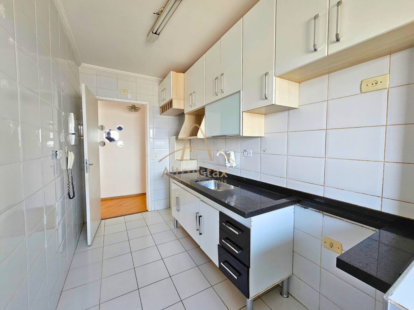 Apartamento à venda com 2 quartos, 58m² - Foto 29