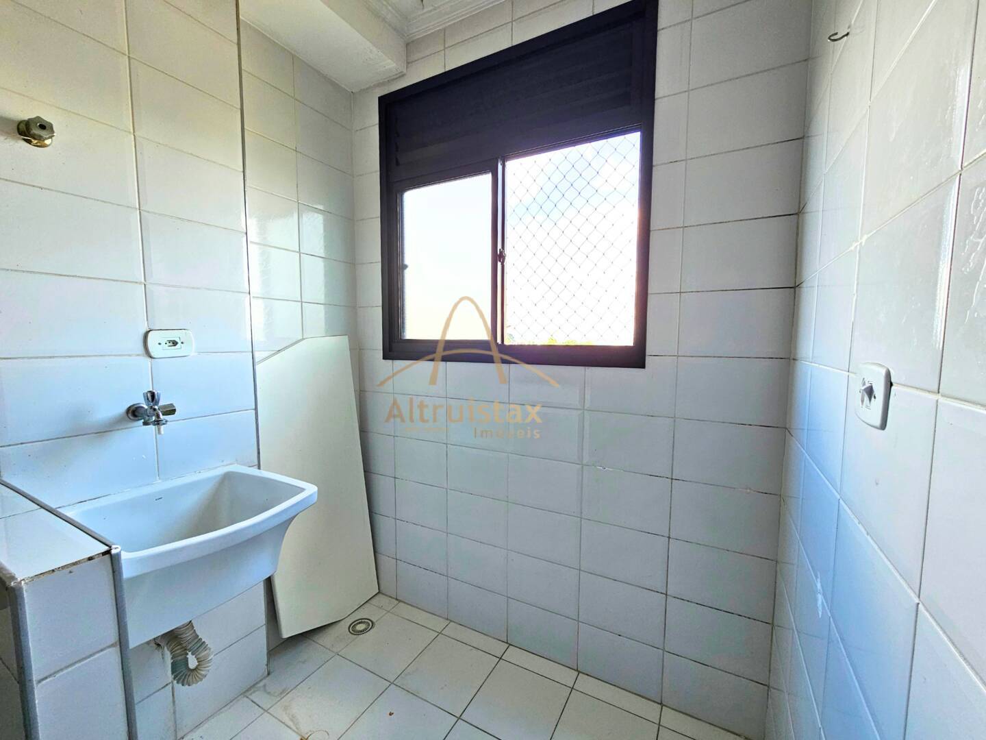 Apartamento à venda com 2 quartos, 58m² - Foto 32