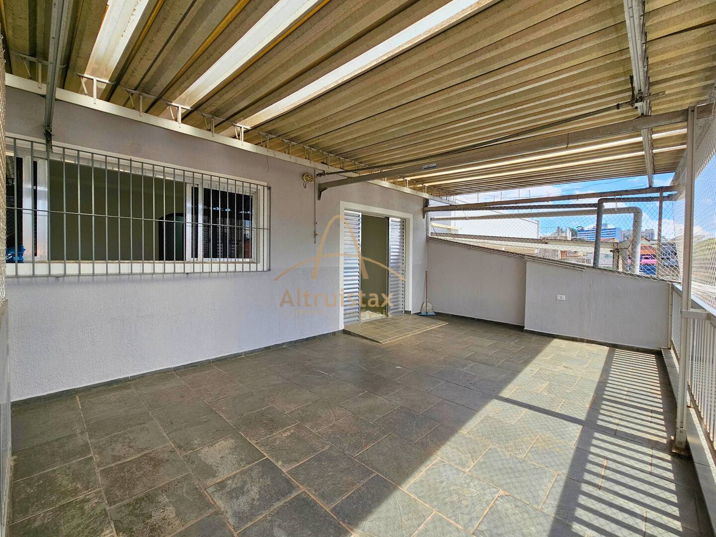 Casa à venda com 5 quartos, 176m² - Foto 10