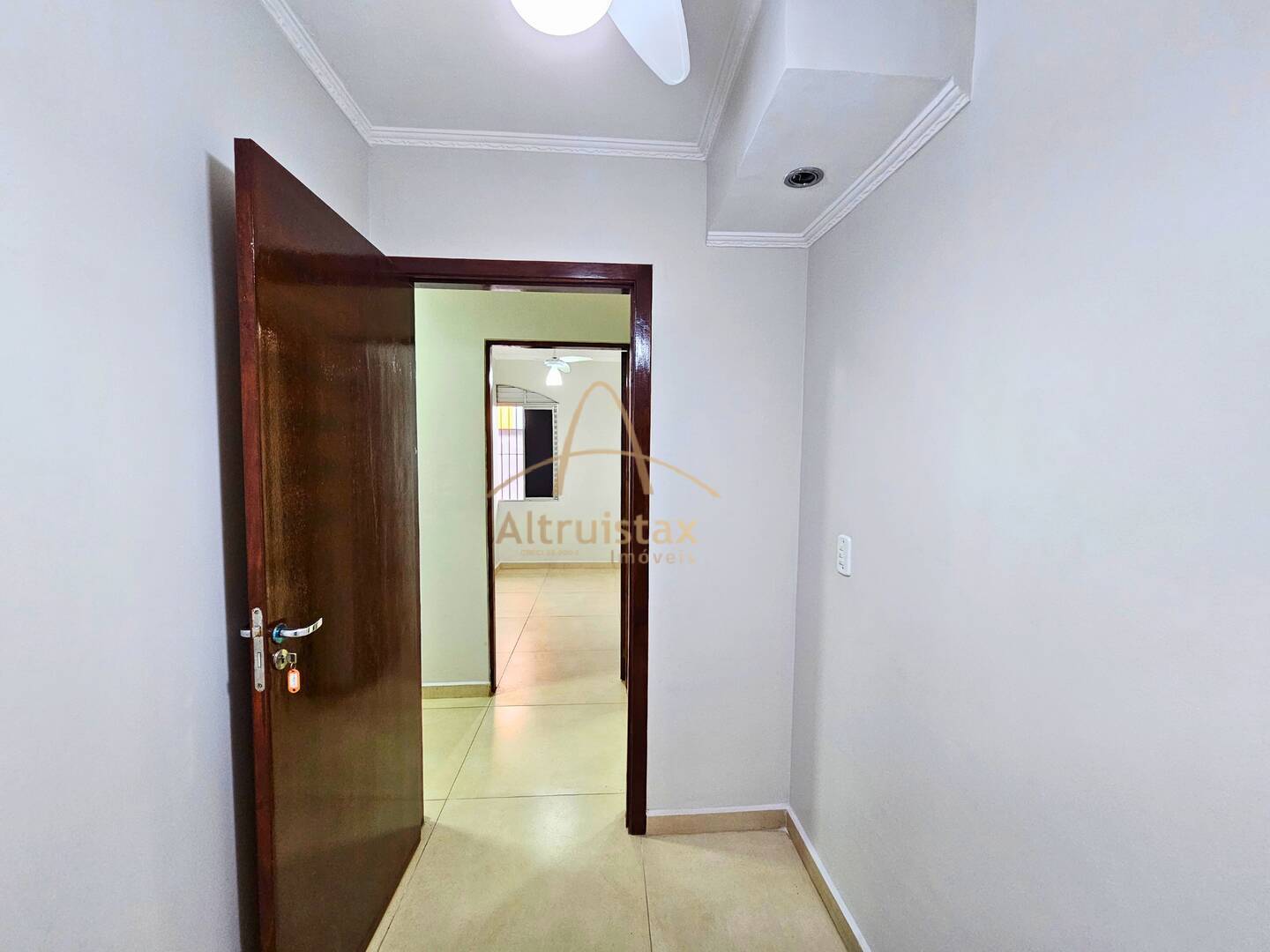 Casa à venda com 5 quartos, 176m² - Foto 30