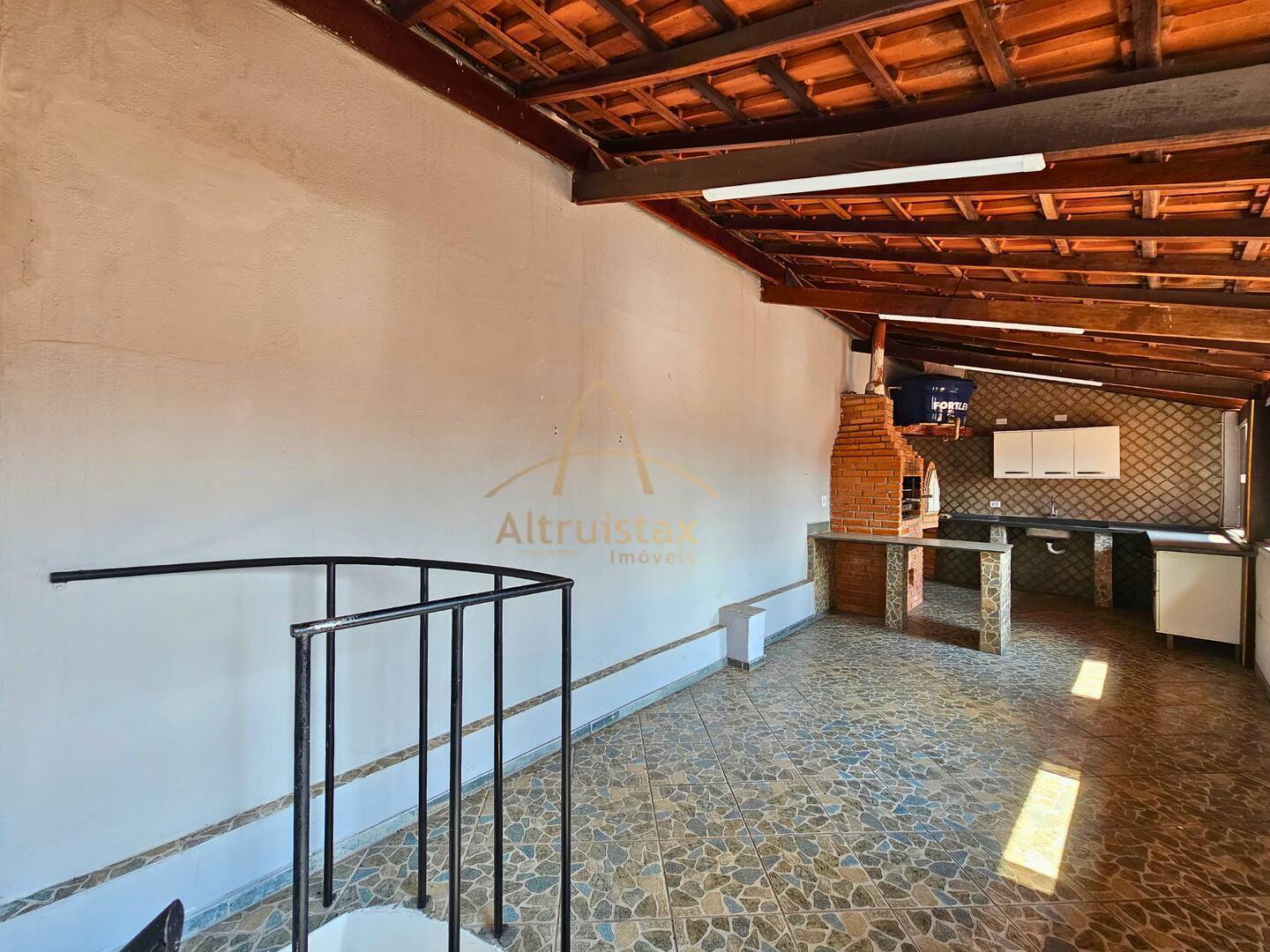 Casa à venda com 5 quartos, 176m² - Foto 47